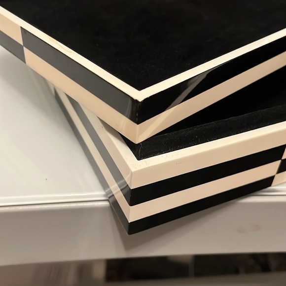 Jonathan Adler LARGE OP ART LACQUER BOX - Picture 6 of 12